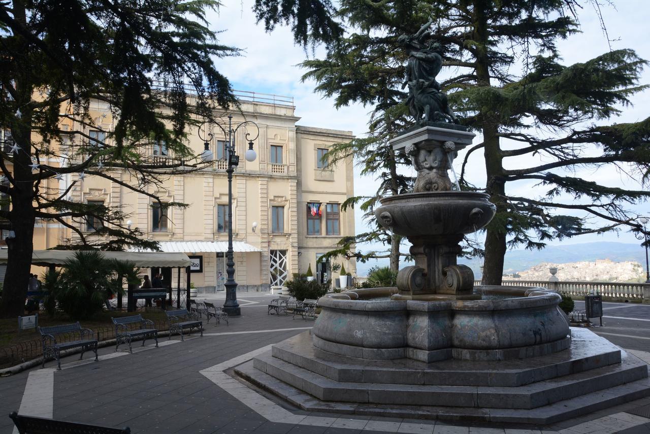 Una Casa Al Belvedere Enna Exteriér fotografie